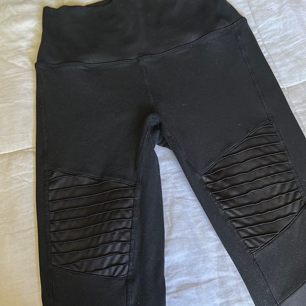 Alo Yoga motto leggings